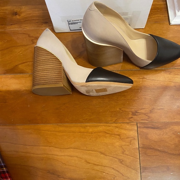 Shoes - Picture 5 of 6